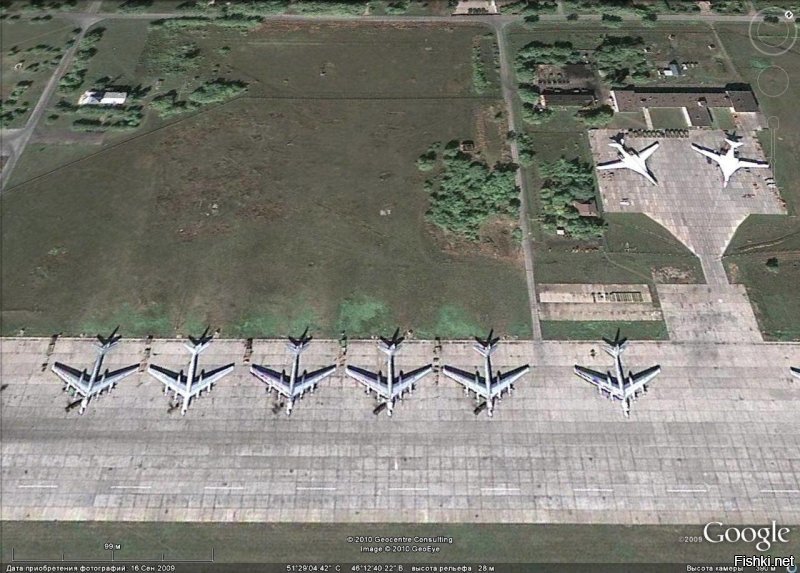 Ту-95 и Ту-160 на аэродроме Энгельс
