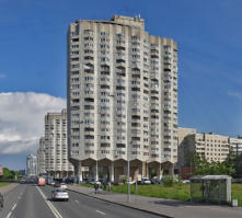 Домики на курьих ножках - СПб, Новосмоленская наб. Вот они с другого ракурса -