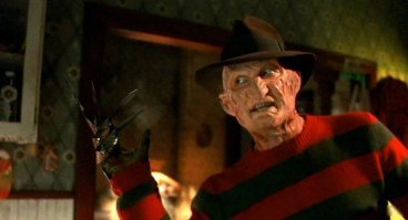 Помню билетик стоил рубль. Телек и человек 40 перед ним )))