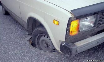 Люковый полицейский. Японии не понять!...