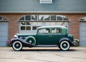 Америкосы фанатеют (деньги позволяют!)) от ретро.
Целая индустрия!
Результат - лучше заводских (неудивительно).
фотки большие, жмите - смотрите.