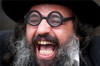 Программу писал вот этот хипстер: