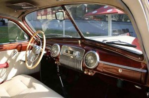 Каг бэ объяснить автору, что вот это трогать нельзя, пляшешь вокруг оригинального дизайна, только с современными технологиями... Визуально должно узнаваться с первого взгляда