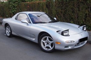 Забыли самую стритрэйсеровскую Mazda rx-7