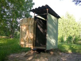 Глобальное потепление....
Они так говорят, будто Земля в космосе гвоздями приколочена, а на Солнце стабильная температура. И если проследить историю человечества всего лишь за 1000 лет, то оказывается и теплее времена были. Вроде как в 12ХХ годах было сильно теплее, чем сейчас. И никто не говорил о том, что слишком много нефти сжигают и это привело к такому.
Мракобесие процветает. А журналисты имеют возможность свою тупость еще и на весь мир выплескивать, как раньше ночные горшки в Европе - на улицу.
P.S.
Европейцы такие культурные и умные, что Оззи Осборн из Бирмингема только на 3-м десятке узнал, что оказывается в других местах мира у людей туалет прямо в домах, а не уединенное строение с дыркой, как у него.