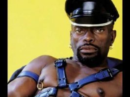 Пиши адрес, эээ... "слесаря" вышлю.