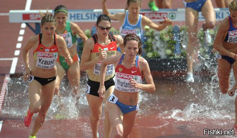 Бег с барьерами под водой