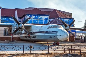 Вот еще на трассе М4 стоит.