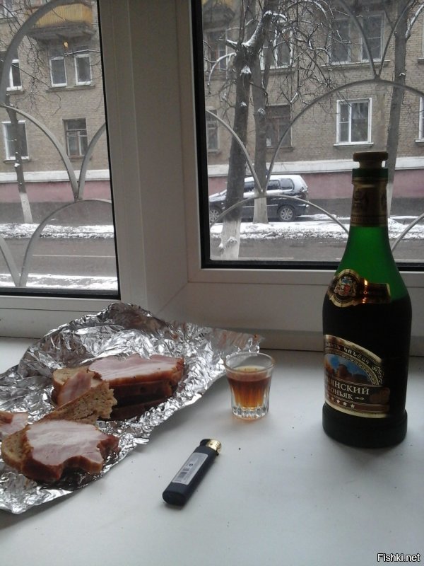 тундра какая то . или лесотундра.
тоска пичаль.
вот такой вид из окна должен быть