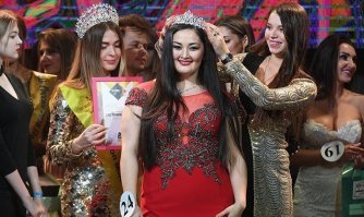 судя по вице-мисс, последние места можно в фильмах ужасах без грима снимать...