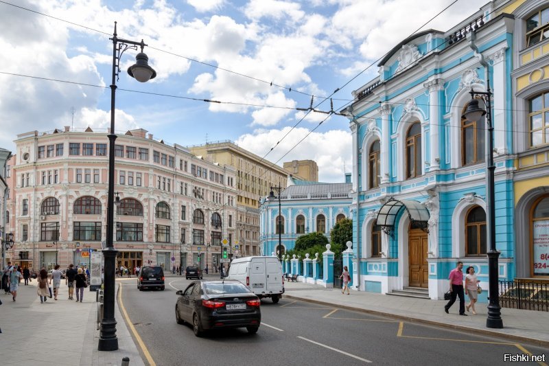 Мясницкая тоже неплохо выглядеть стала..