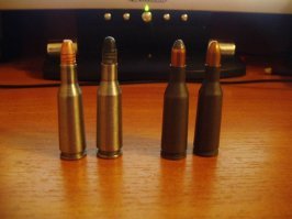 Сегодня на ганзе читал о винте тоз 78-17, там было в паре комментов о оболочечных патронах 22lr. Никогда не встречал. Ну а эти на вид покрупнее мелканских, скорее всего магнумовские. Хотя могут быть вообще от патрона 5.6+39. У нас под него делают барс и комбинашку север. На фотках разные типы пуль. Мелкашечная стандартная в том числе. С карабинами раньше шли вставыши(адаптеры), чтоб можно было стрелять 22м патроном. (3-4фотка)