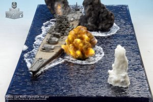 по части воды и морских диорам непревзойдённым считаю южнокорейского хлопца Вон Хуи Ли.
Честно говоря - полный атас.
Вот Последний бой Ямато.
Круть!!!