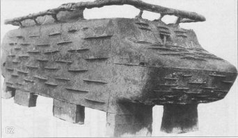 С чего вы так решили? Катаная броня скрепленная сваркой лучше литой.
Фото корпус КВ отлитый целиком.