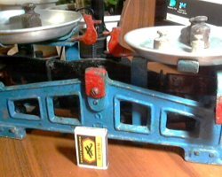 Весы на 2 кг до сих пор служат !