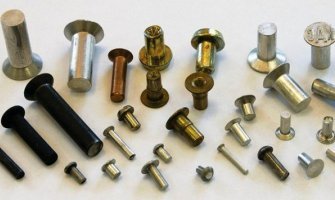 Первое что в глаза бросилось, когда эту фотку первый раз опубликовали. так это эти клепки, я в гараже аккуратней сделаю)