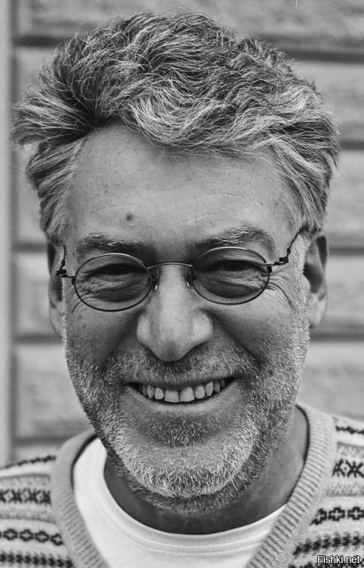 и еще Артём Троицкий