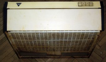 Да ладно тебе - "чудеса"...
У меня на кухне такая вот штуковина над плитой висела почти "сколько себя помню" :)