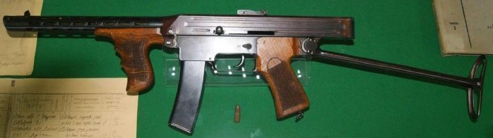 Насчёт правды -- пожалуй верно. Но здесь важно понять то, что Калашников не был, как часто его преподносят злопыхатели, безграмотным слесарем который присвоил себе чужие разработки. Даже в его пистолете-пулемёте  1942-го года разработки, при некоторой доле фантазии, можно разглядеть зачатки дизайна АК. Возможно, он просто так и не смог превзойти самого себя, оставшись "актёром одной роли" в мире оружия. Но это гениальная "роль", право слово!