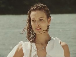 Кажись она же играла в "Формуле любви", в роли подельницы Калиостро.