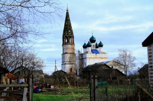 Чем бедней народ, тем богаче церковь.