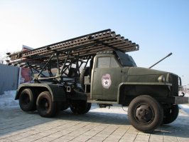 Были и на шасси Studebaker, и на шасси International, и на шасси ЗиС.