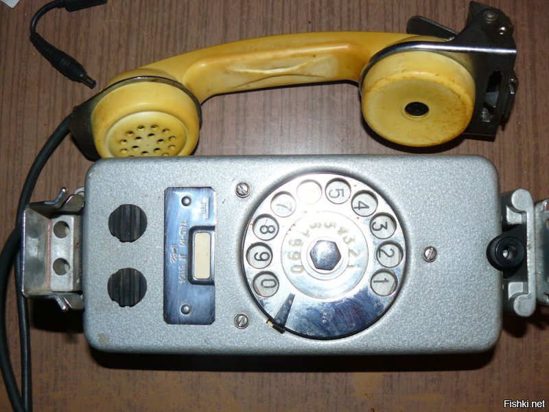 на Кисельном такой висел на проходной..
Наверное, там штормило иногда ))