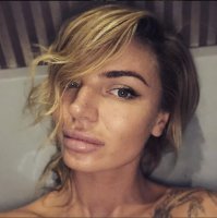 Почему сразу Новой то? И в Старой хватает шалашовок покоряющих Москву.
На фото Мисс Москва 2018.