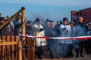 Тут фотограф жив остался вообще?