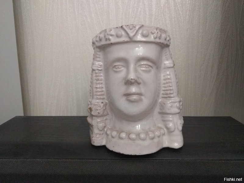 А я еще пивные бокалы и кружки, более 100 шт, но я кажется тут уже хвастал.