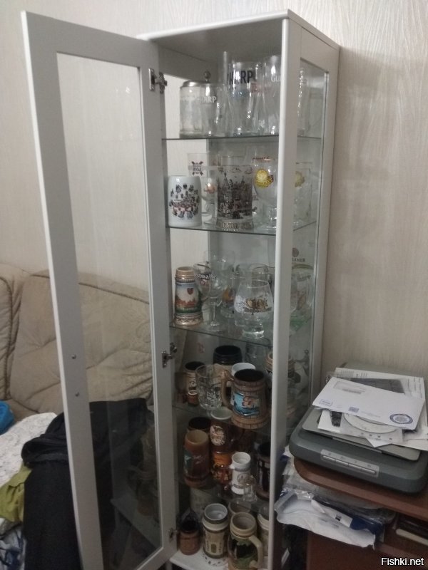 А я еще пивные бокалы и кружки, более 100 шт, но я кажется тут уже хвастал.