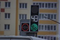 13.4 при зеленом двигаемся налево, уступив всем дорогу?