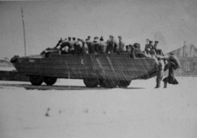 БАВ-485. Новосибирск, 1966 год. Использовались вместо автобусов, для перевозки жителей Лесоперевалки и Затона, подтопленных весенним паводком. И ещё видео с паводком 1966г в Н-ске.