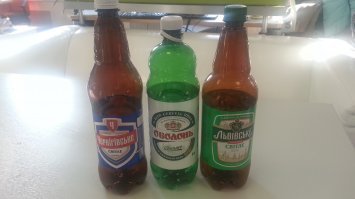 Хочешь верь а хочешь не верь но украинские бренды пива очень широко представлены на рынке в Москве точно.Львовское,Черниговское,Оболонь,Славутич...Не только в бутылках но и в кегах,бочках.