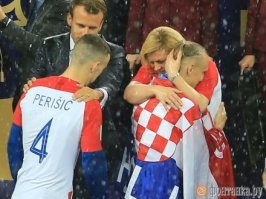 Тетка - президент Хорватии.