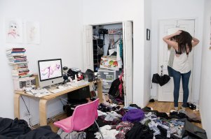 Порядок в женской комнате.