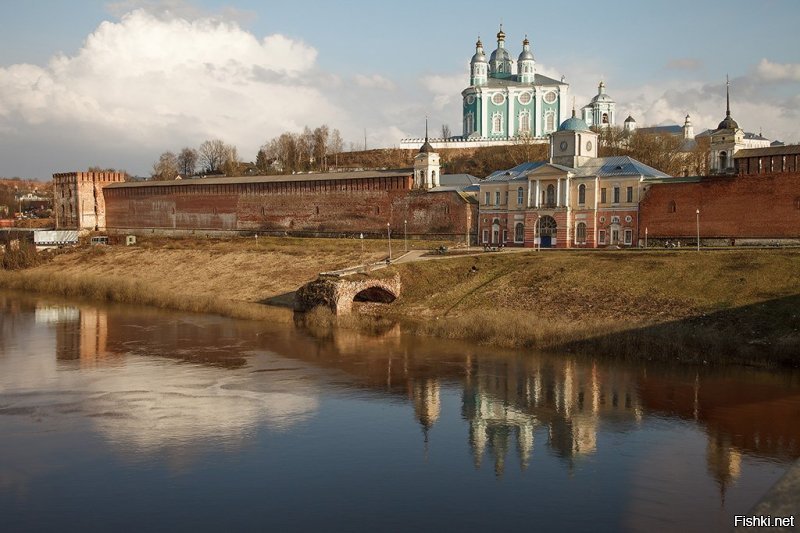 Если эта лужа поднимется хоть на 20ть сантиметров  - это будет зачетно! 
Фото сделано ранней весной, если что.