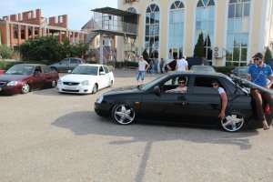 Тренер Конора Макгрегора рассказал, что боец не тратит деньги на роскошь