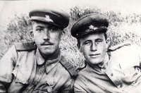 Истинно великий человек должен быть и раздолбаем



И героем



Он может быть смешным и грустным, добрым и злым. Если посмотреть на Юрия Владимировича, то сразу видно, что он мог быть всем.

Великий артист и великий Человек.