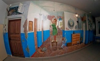 Эти парадные язык не повернётся назвать подъездами