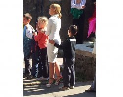 В Сосновом бору так же празднуют, вот и мой племянник подрастает.