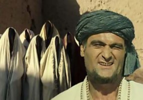 Она считала мужа секретным агентом, пока не узнала, что у него 13 детей и еще одна жена