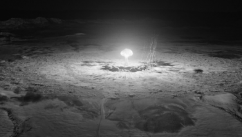 Только это нужно было оформить как ядерный пепел....МИР на грани....благодаря англосаксонским выбл.ядкам