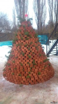 Идеи для украшения вашего дома: елки из печенья, лыж и бактерий