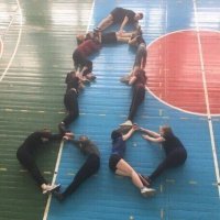 Паркет еще с советского союза живой как новый.