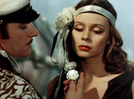 На Любовь Полищук похожа...