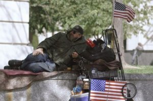 Это действительно цветные фото, просто сделаны в США.