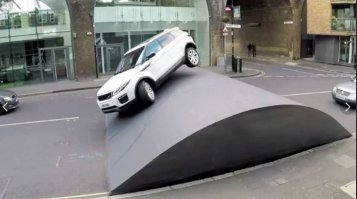 Нормальные там искусственные дорожные неровности.
А у нас делают у кого какой получится, так что иногда на таких пузотёрках вообще не проехать.