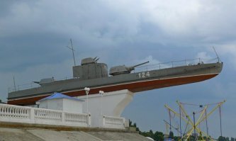 У нас такой на стоянке.