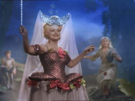 Анка-пулеметчица хороша!